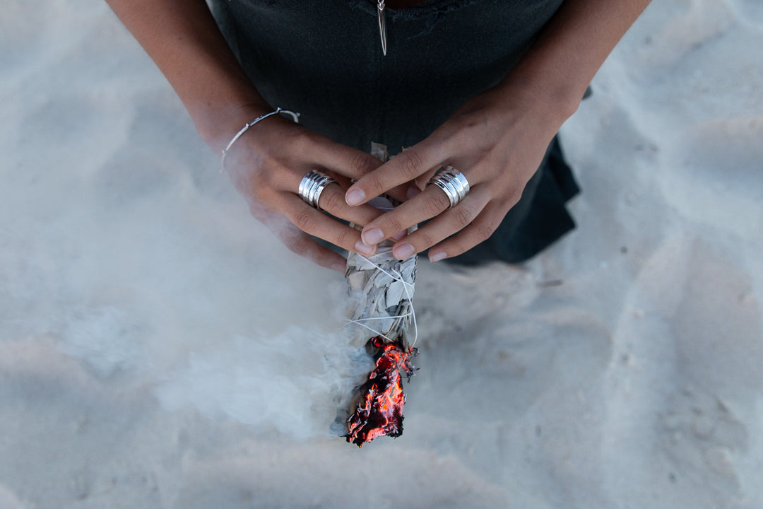 'Dancing’ Ring