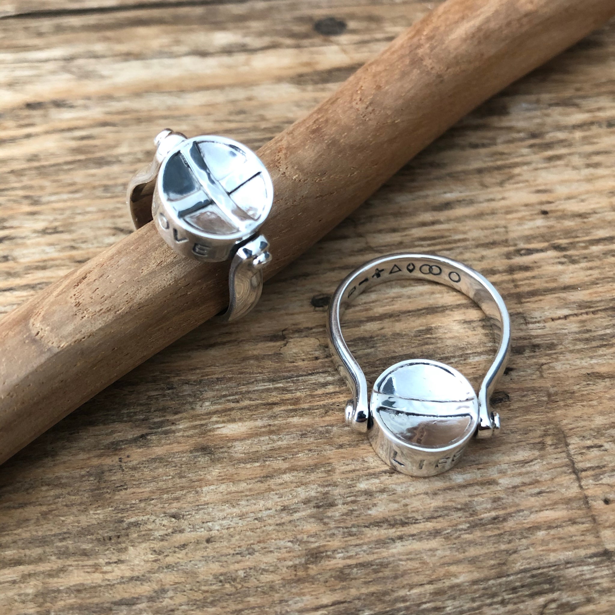 'Duality' Love Life Rotating Ring